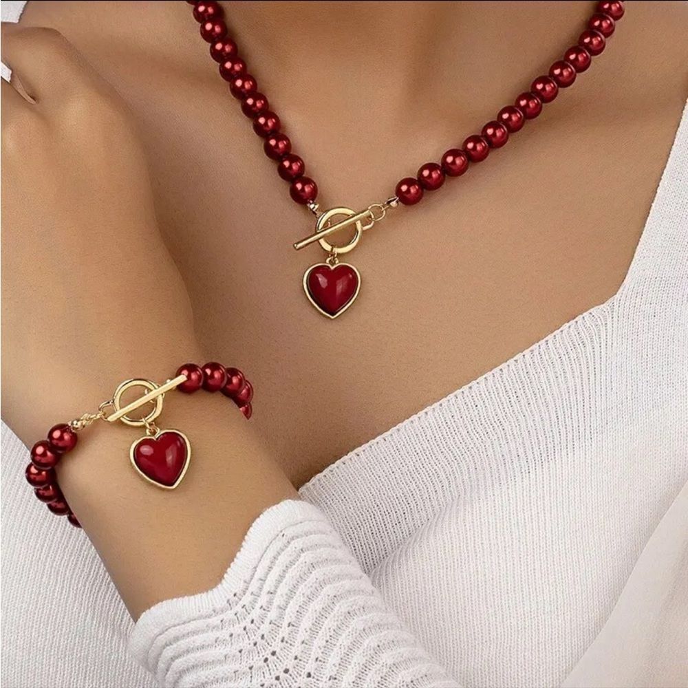 FAUX PEARL NECKLACE AND BRACELET SET